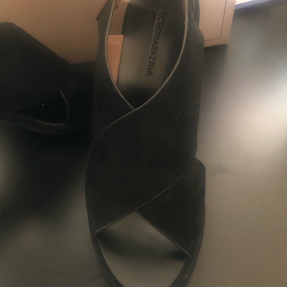 BCBG MAXAZRIA black shoes. Come with a dust bag - Picture 2 of 6